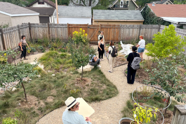 UMN Landscape Architecture students visitin site